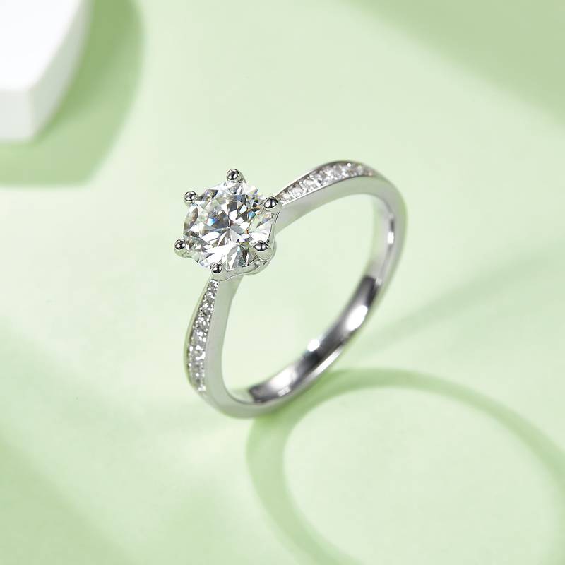 直臂灵动S925银镀白金MoissaniteWomen's Ring1ctD级